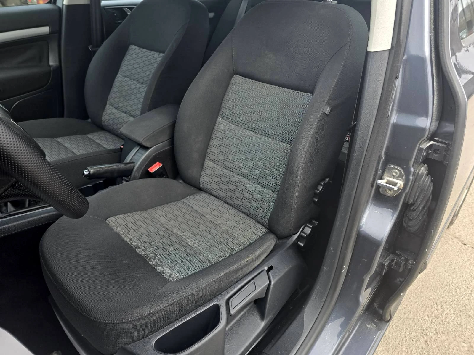 Skoda Octavia 2.0TDI/140hp, снимка 9 - Автомобили и джипове - 53736167