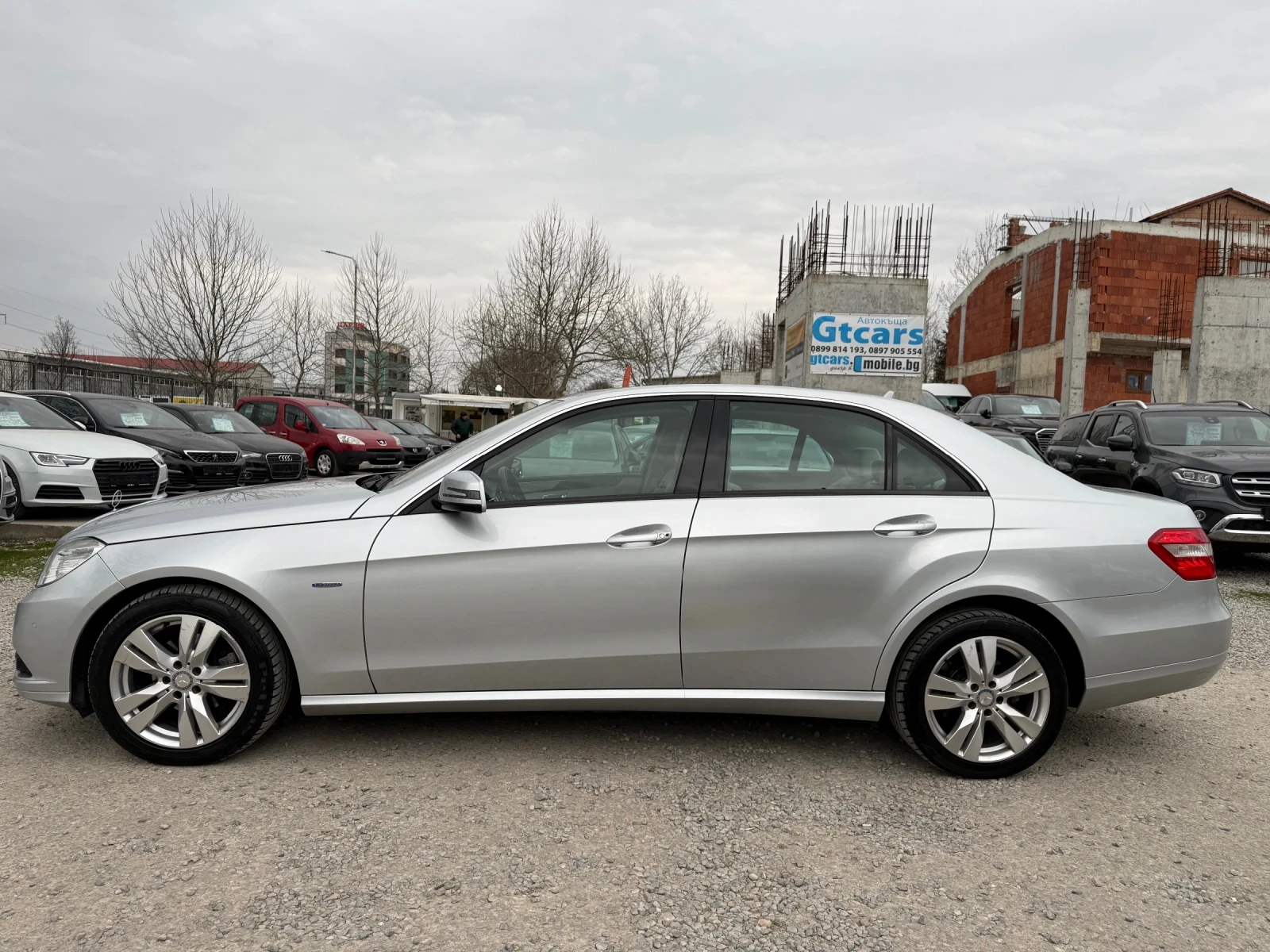Mercedes-Benz E 220 CDI, снимка 2 - Автомобили и джипове - 54000765