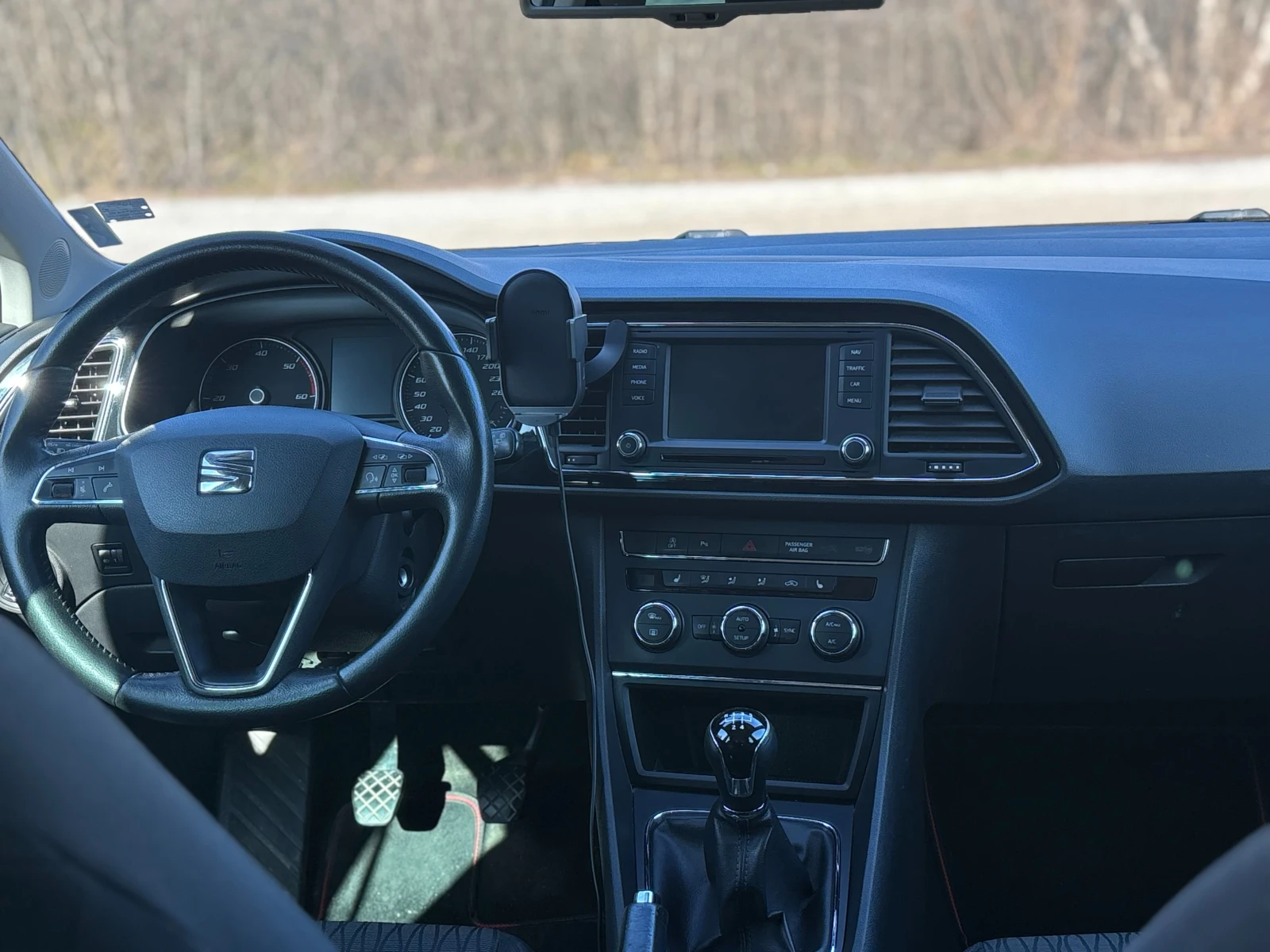 Seat Leon 1.6 TDI | ВНОС ОТ ГЕРМАНИЯ, снимка 10 - Автомобили и джипове - 54207958