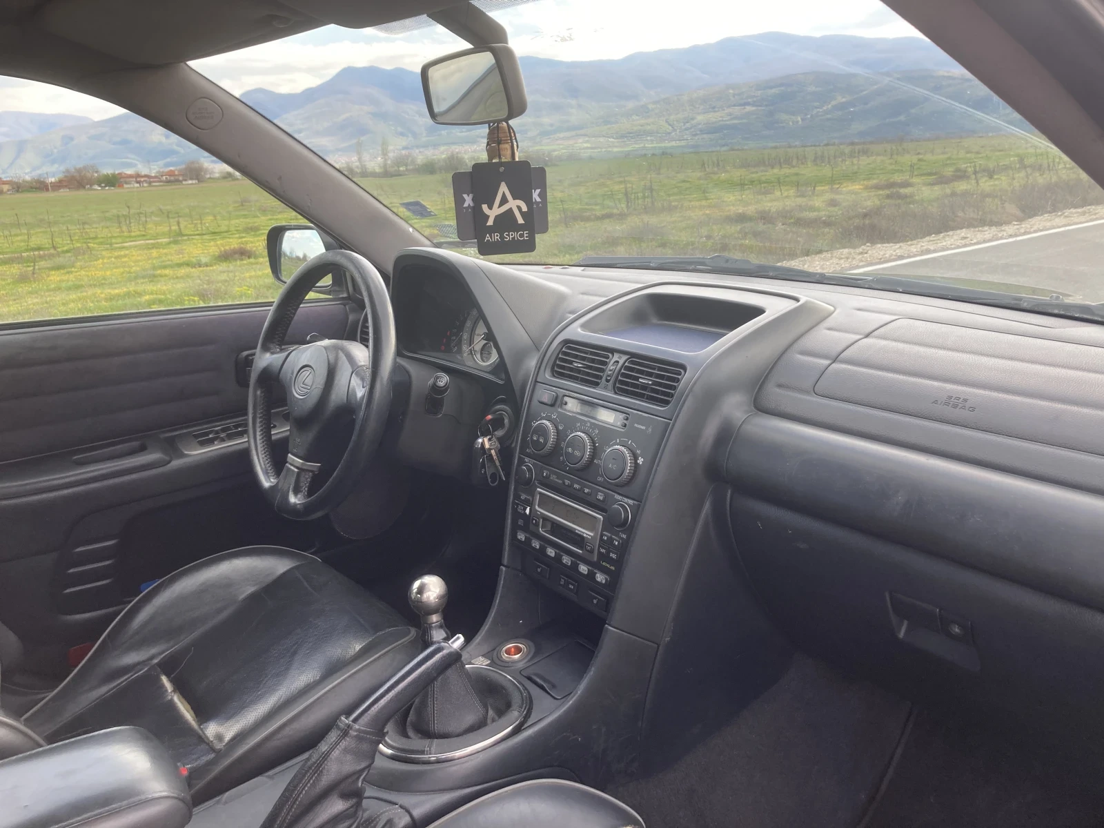 Lexus IS 200, снимка 7 - Автомобили и джипове - 54332550