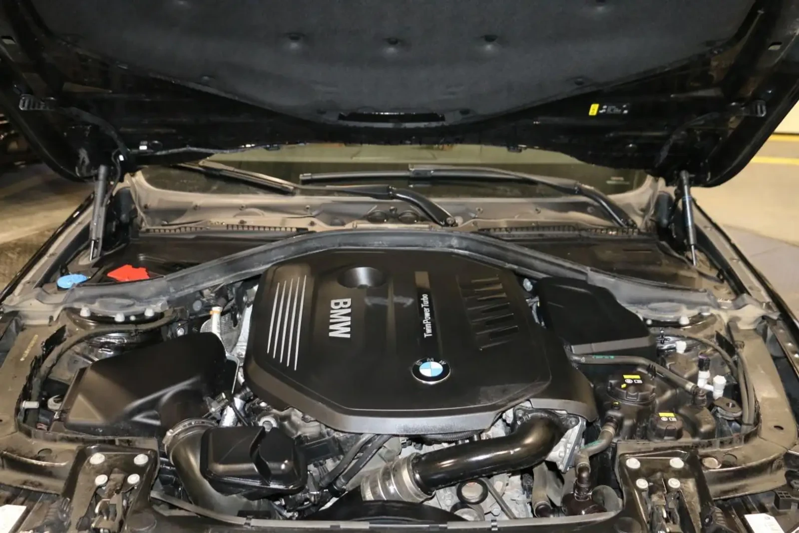 BMW 340 xDrive - M-Pack, снимка 14 - Автомобили и джипове - 54607099