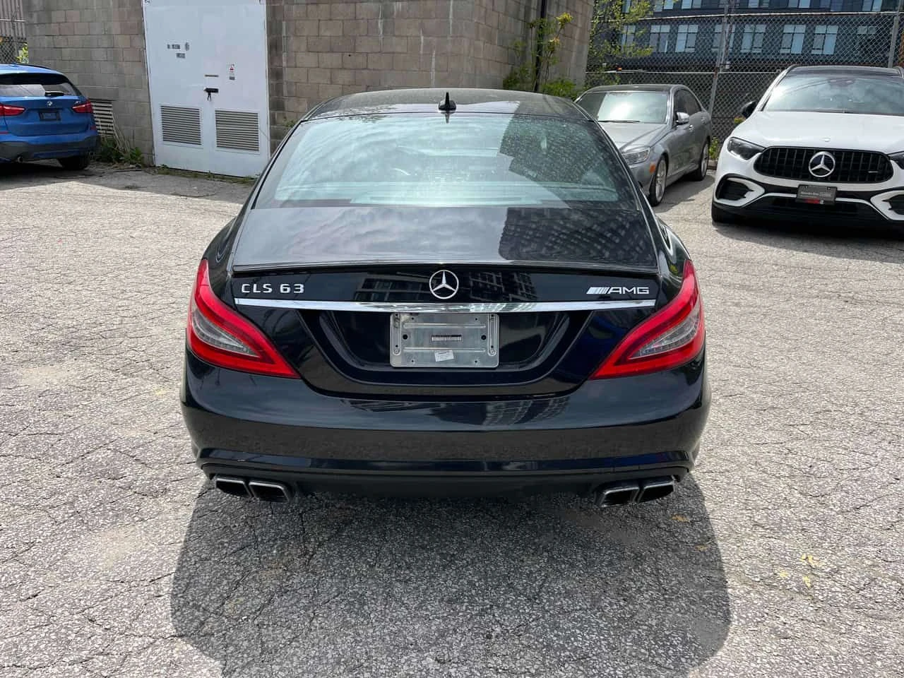 Mercedes-Benz CLS 63 AMG * ПРЕДСТАВИТЕЛСТВО НА МЕРЦЕДЕС * АВТОКРЕДИТ, снимка 4 - Автомобили и джипове - 54647736
