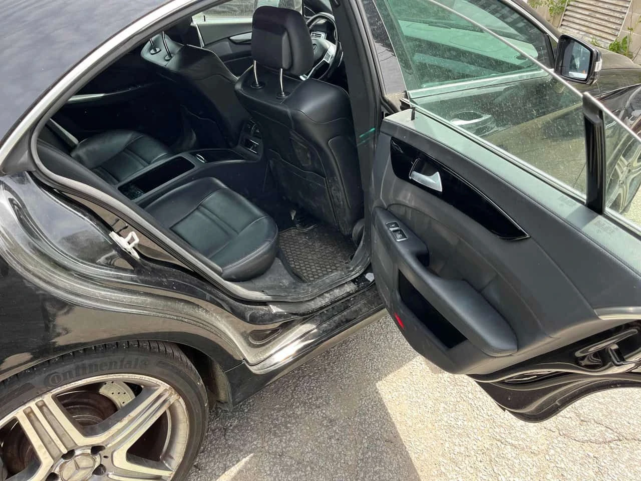 Mercedes-Benz CLS 63 AMG * ПРЕДСТАВИТЕЛСТВО НА МЕРЦЕДЕС * АВТОКРЕДИТ, снимка 15 - Автомобили и джипове - 54647736