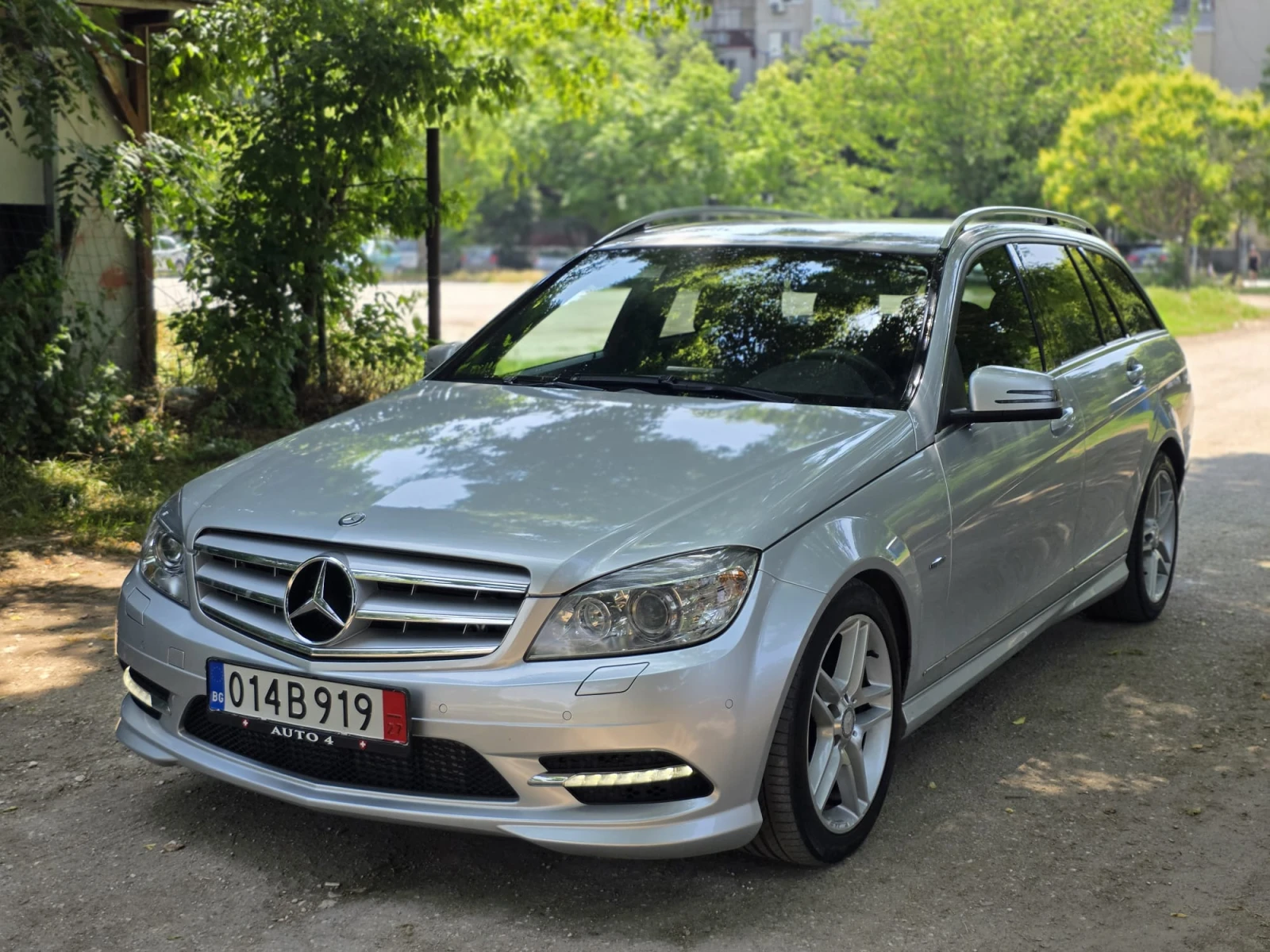 Mercedes-Benz C 250 AMG* 4Matic* SWISS* FULL* , снимка 2 - Автомобили и джипове - 54799729