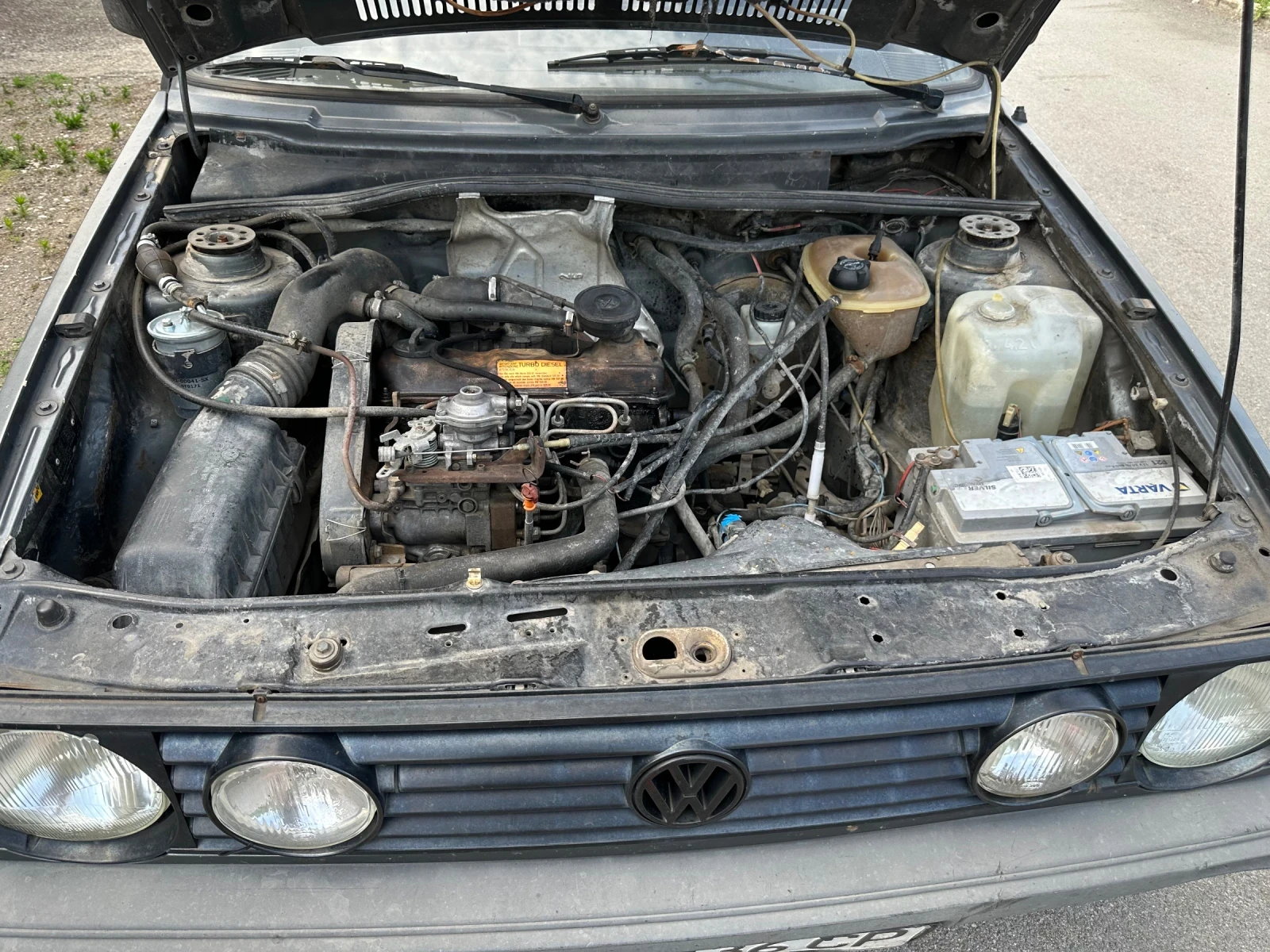 VW Golf 1.6 GTD, снимка 8 - Автомобили и джипове - 54830775