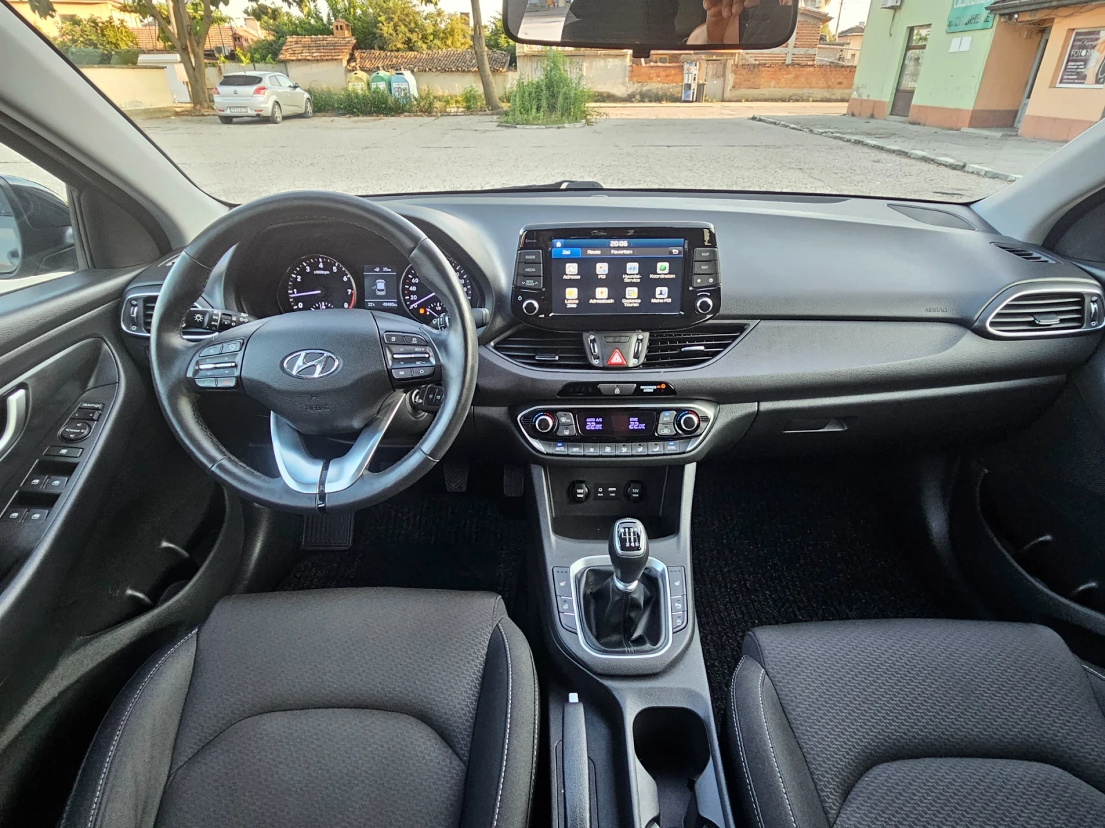 Hyundai I30 45000 km, снимка 10 - Автомобили и джипове - 55190504