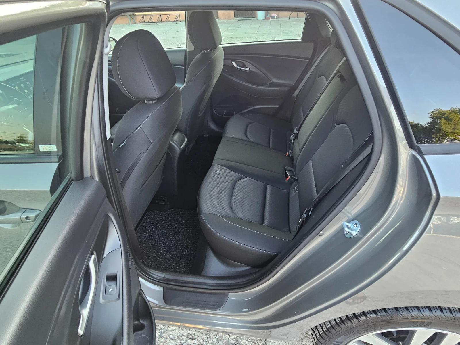 Hyundai I30 45000 km, снимка 12 - Автомобили и джипове - 55190504