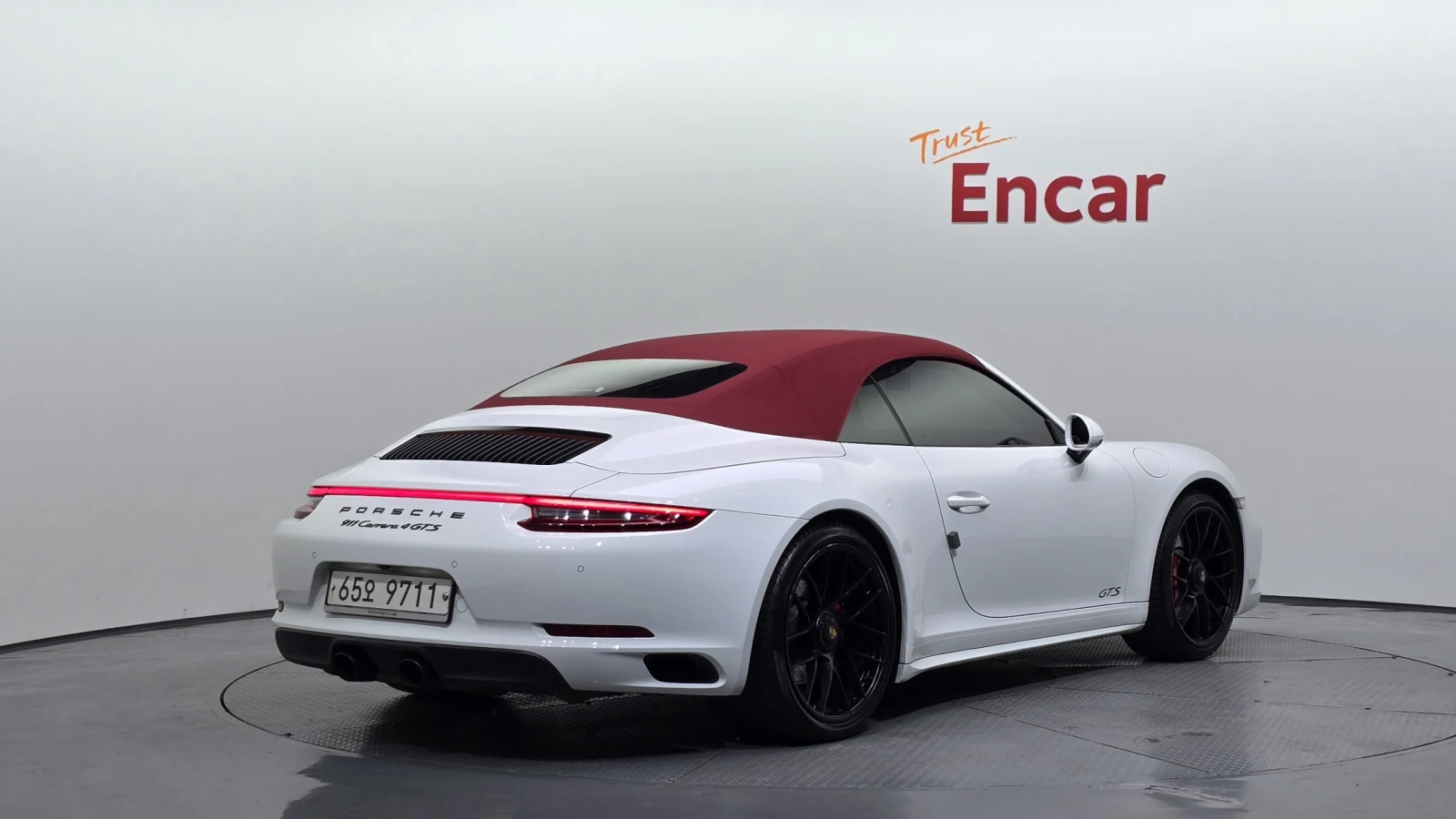 Porsche 911 Carrera 4 GTS* BOSE* ПОДГРЕВ ВОЛАН* КРАЙНА ЦЕНА, снимка 2 - Автомобили и джипове - 55349687