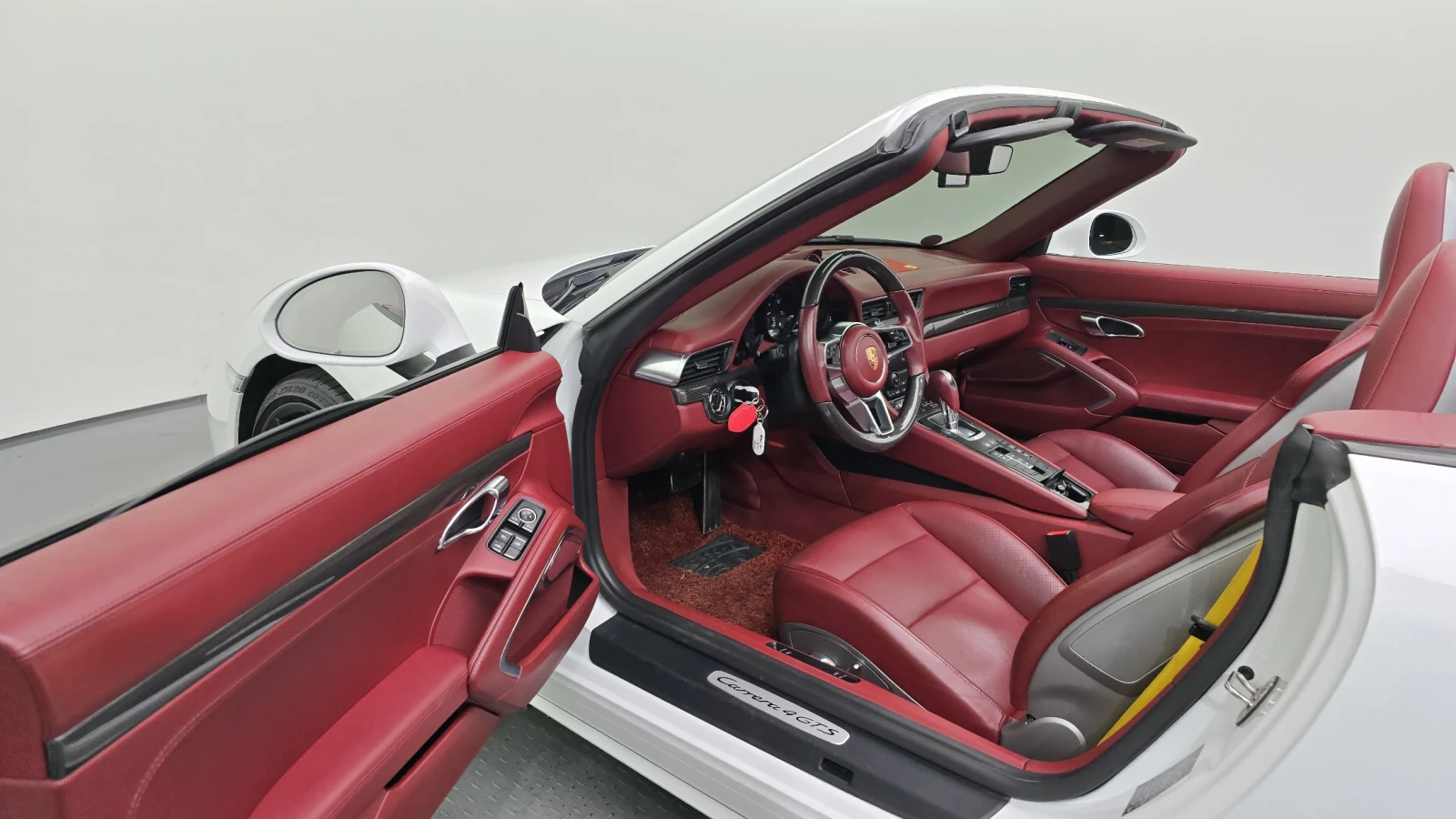 Porsche 911 Carrera 4 GTS* BOSE* ПОДГРЕВ ВОЛАН* КРАЙНА ЦЕНА, снимка 10 - Автомобили и джипове - 55349687