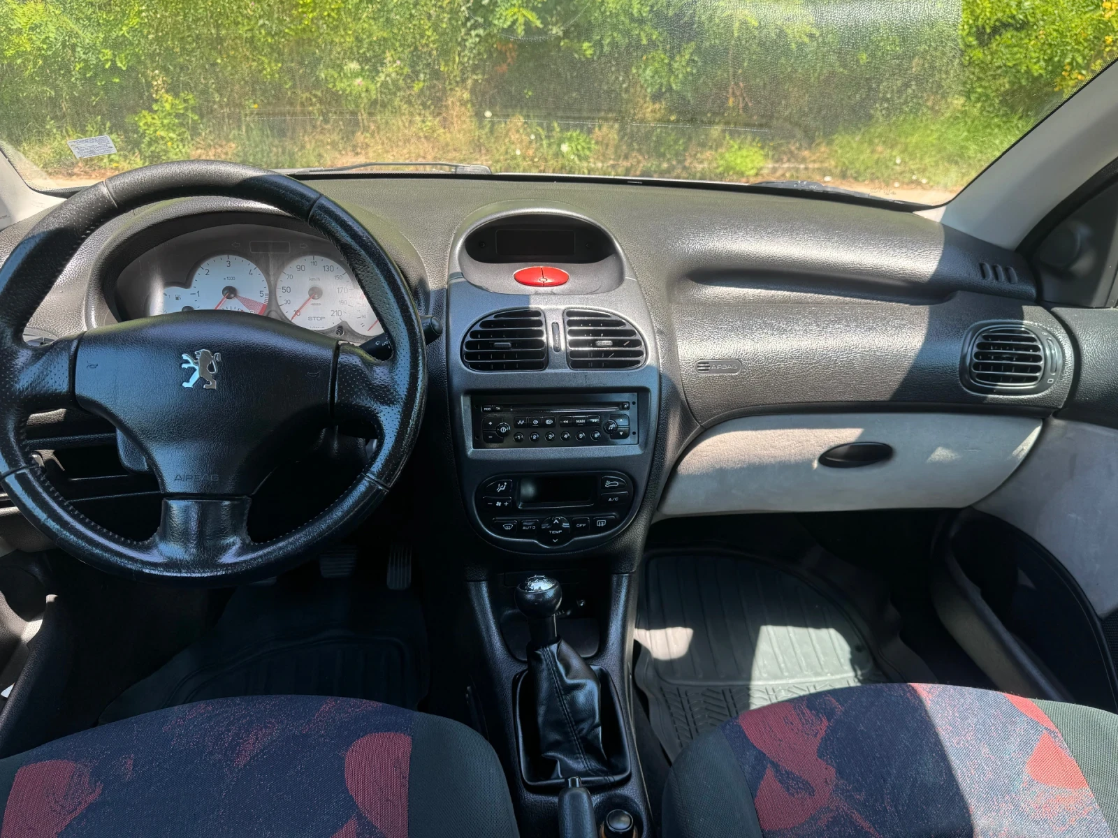 Peugeot 206 1.6 hdi, снимка 11 - Автомобили и джипове - 55421264