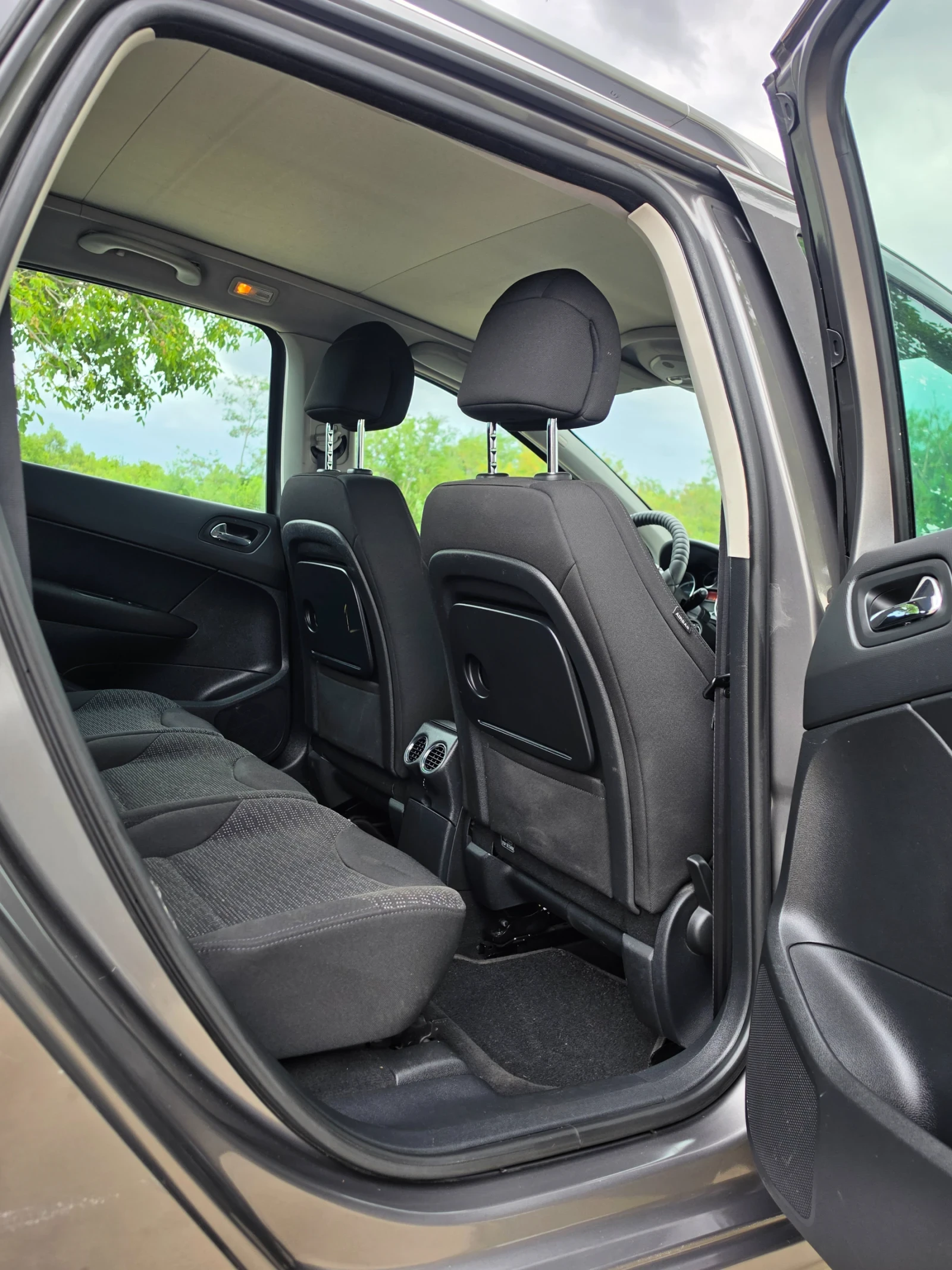 Peugeot 308 1.6i* Газ инж., снимка 10 - Автомобили и джипове - 55455577
