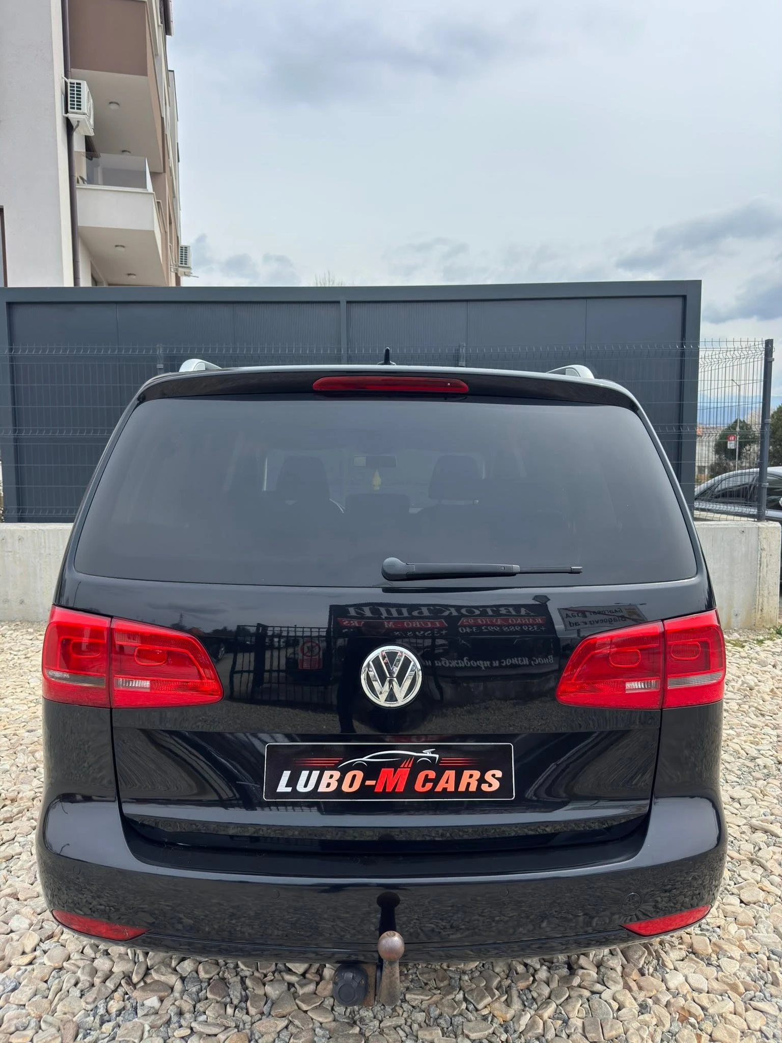 VW Touran 2.0TDI* 140* HIGHLINE* DSG* 6+ 1, снимка 7 - Автомобили и джипове - 55779370
