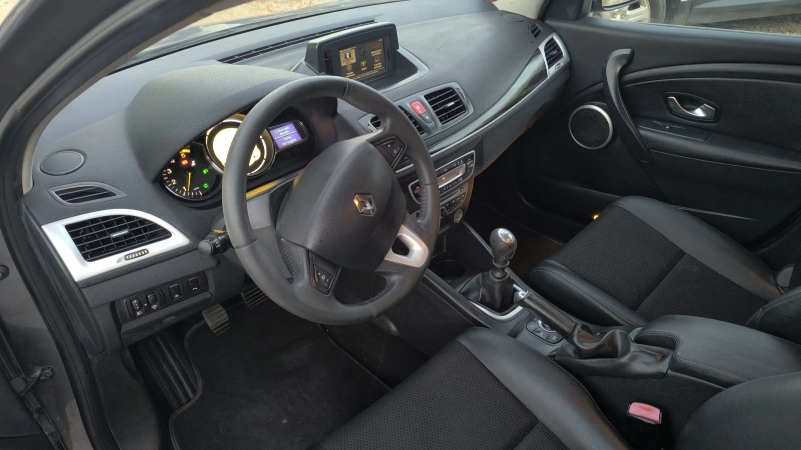 Renault Megane 1.5d 6sk.Navi, снимка 7 - Автомобили и джипове - 55879247