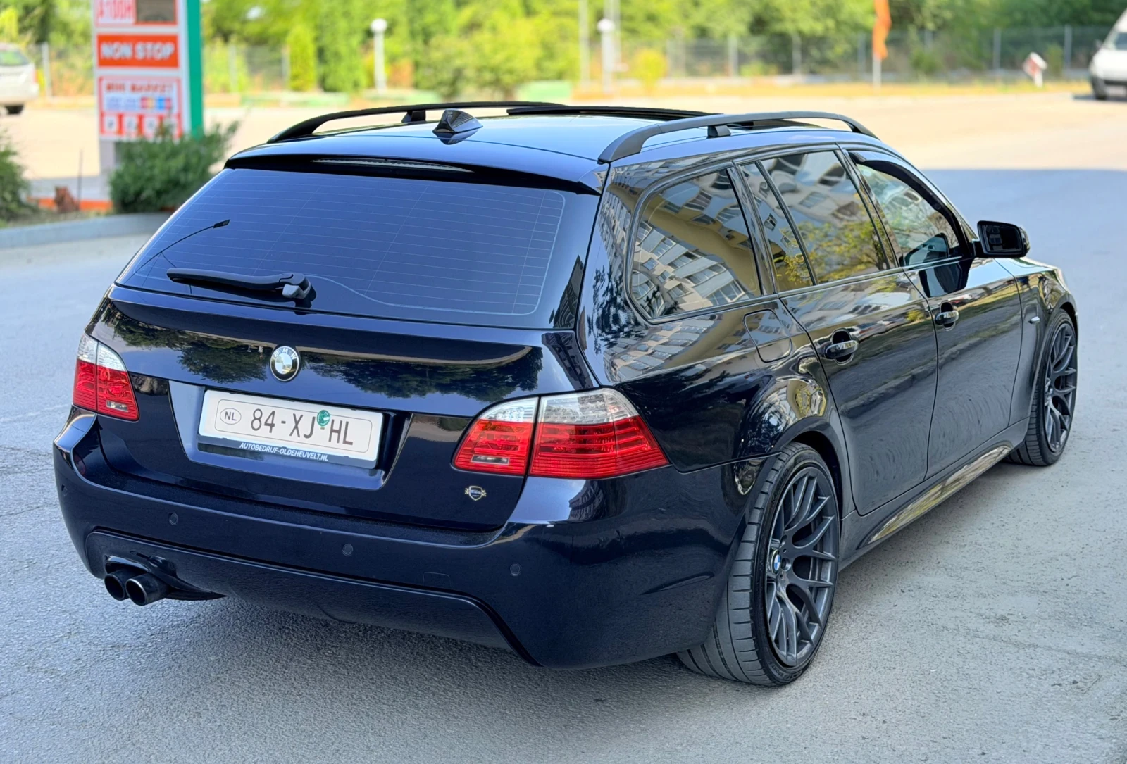 BMW 535 Доста екстри, снимка 7 - Автомобили и джипове - 55970046