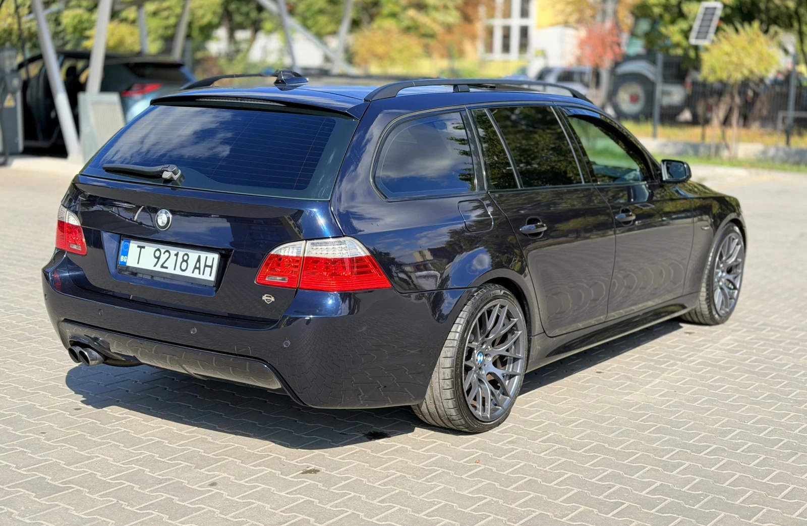 BMW 535 Доста екстри, снимка 4 - Автомобили и джипове - 56323551