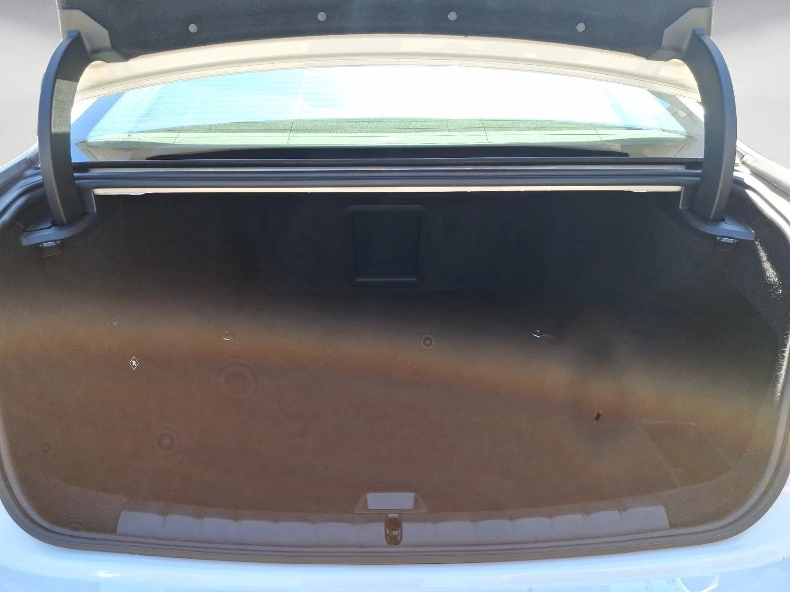 BMW i7 eDRIVE/50/PANO/360/ACC/VENT/RWD/896z, снимка 8 - Автомобили и джипове - 56193254