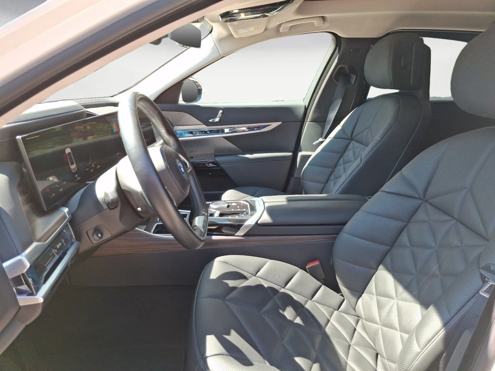 BMW i7 eDRIVE/50/PANO/360/ACC/VENT/RWD/896z, снимка 11 - Автомобили и джипове - 56193254
