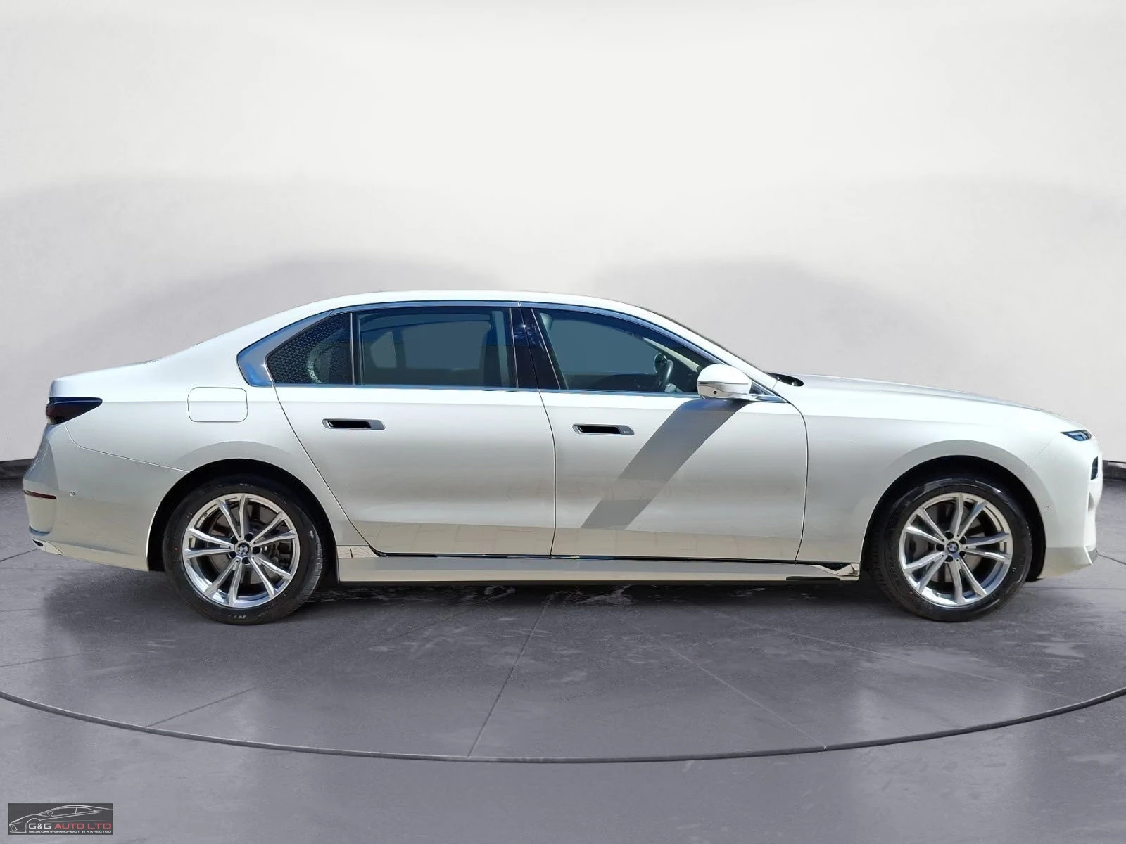 BMW i7 eDRIVE/50/PANO/360/ACC/VENT/RWD/896z, снимка 6 - Автомобили и джипове - 56193254