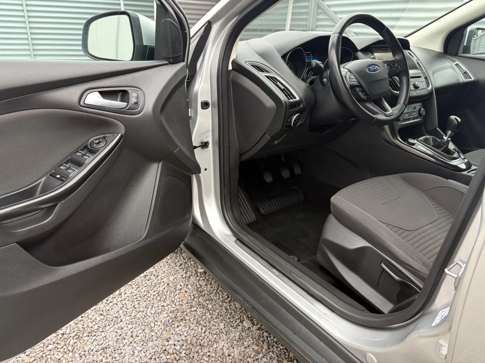 Ford Focus 1.5D-172000км.-NAVI, снимка 14 - Автомобили и джипове - 56237136
