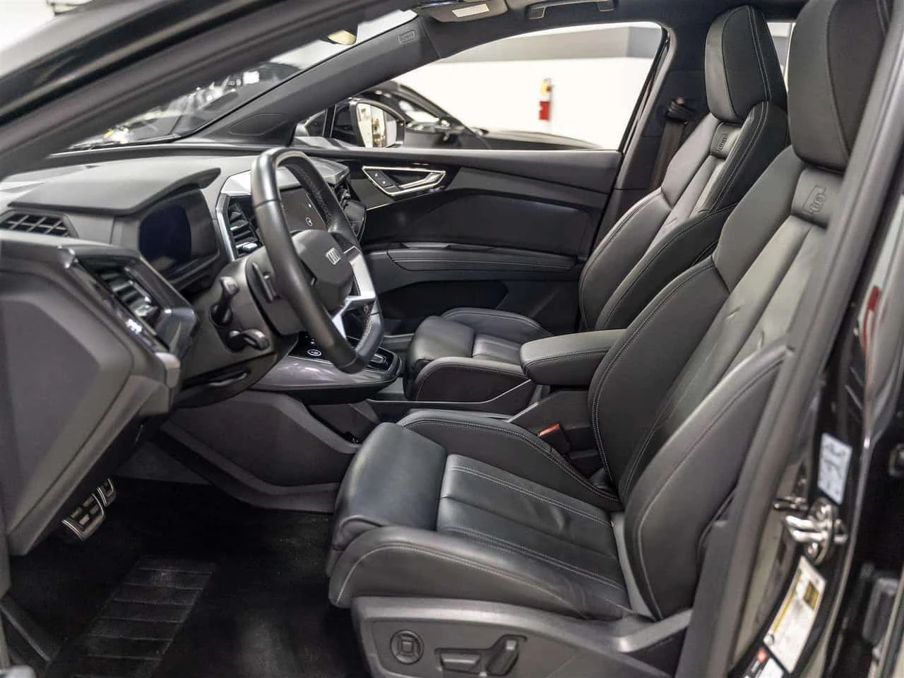 Audi Q4 E-TRON* S Line| Dual Electric Motors| ����������*  | Mobile.bg � ����������� 6