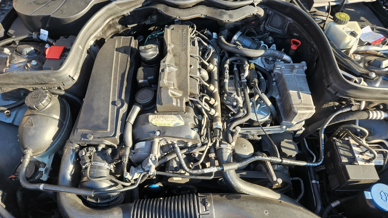 Mercedes-Benz C 220, снимка 12 - Автомобили и джипове - 56736131