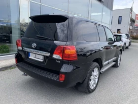 Toyota Land cruiser 200 4.5D-4D V8 Luxury, снимка 5