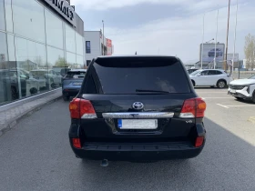 Toyota Land cruiser 200 4.5D-4D V8 Luxury, снимка 6