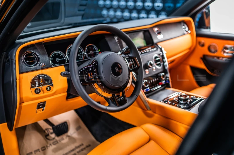 Rolls-Royce Cullinan Mandarin Interior Лизинг* , снимка 8 - Автомобили и джипове - 48521146