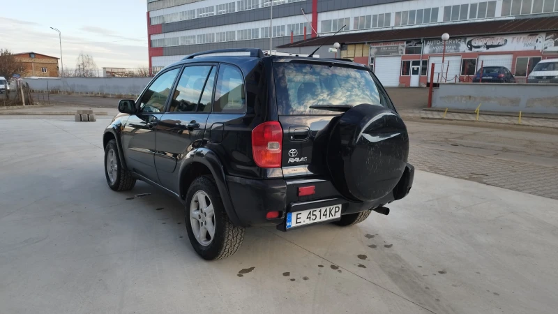 Toyota Rav4 D4D, снимка 5 - Автомобили и джипове - 48803885