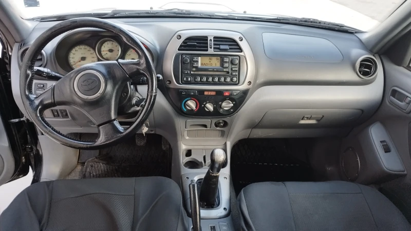 Toyota Rav4 D4D, снимка 11 - Автомобили и джипове - 48803885