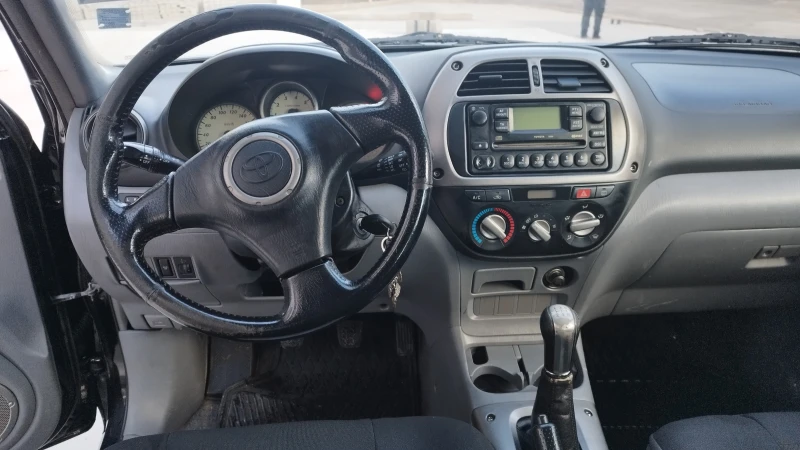 Toyota Rav4 D4D, снимка 9 - Автомобили и джипове - 48803885