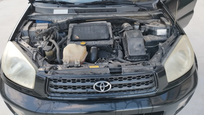 Toyota Rav4 D4D, снимка 17 - Автомобили и джипове - 48803885