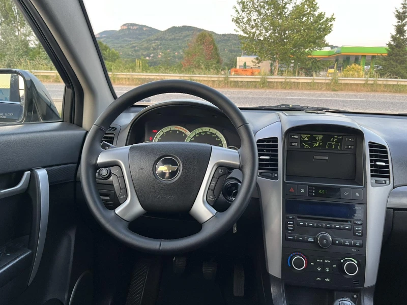 Chevrolet Captiva 2.0CDTI 150кс 4Х4 АВТОПИЛОТ 7 МЕСТА ВНОС ИТАЛИЯ, снимка 13 - Автомобили и джипове - 49349455