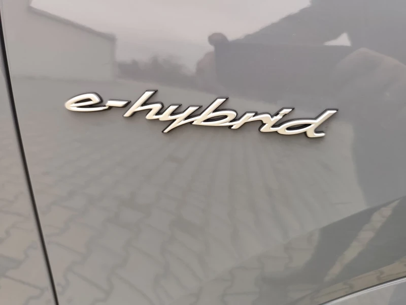 Porsche Cayenne E-Hybrid, снимка 16 - Автомобили и джипове - 52362625