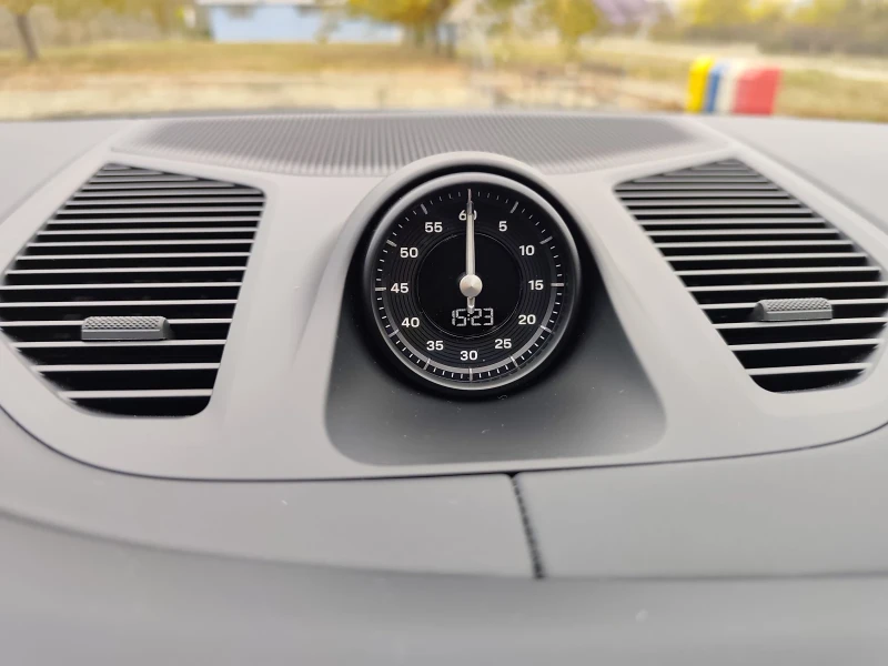 Porsche Cayenne E-Hybrid, снимка 13 - Автомобили и джипове - 52362625