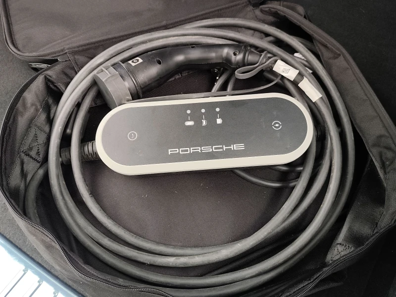 Porsche Cayenne E-Hybrid, снимка 6 - Автомобили и джипове - 52362625