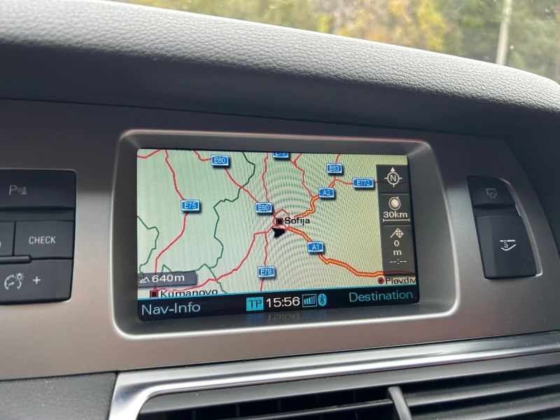 Audi Q7, снимка 7 - Автомобили и джипове - 52656086