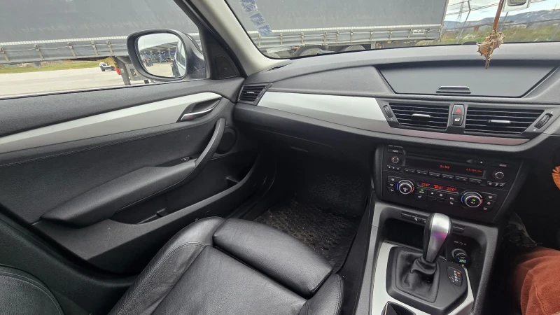 BMW X1 2.3D xDrive, снимка 12 - Автомобили и джипове - 53044863