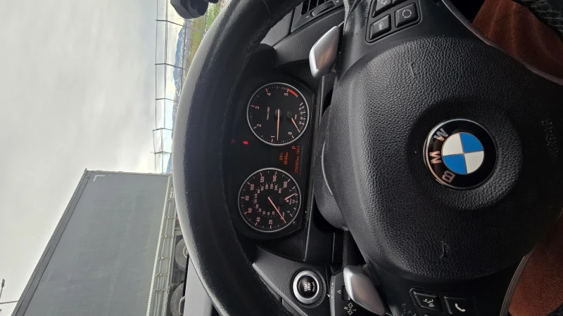 BMW X1 2.3D xDrive, снимка 13 - Автомобили и джипове - 53044863