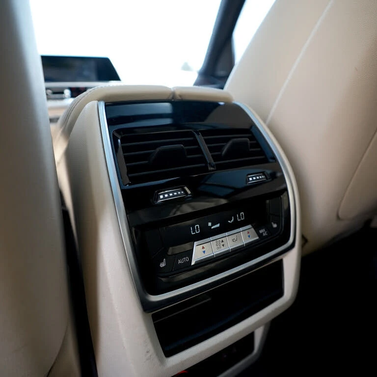 BMW X7 XDRIVE* 40i* ���������* �����* 360������* �������* | Mobile.bg � ����������� 17