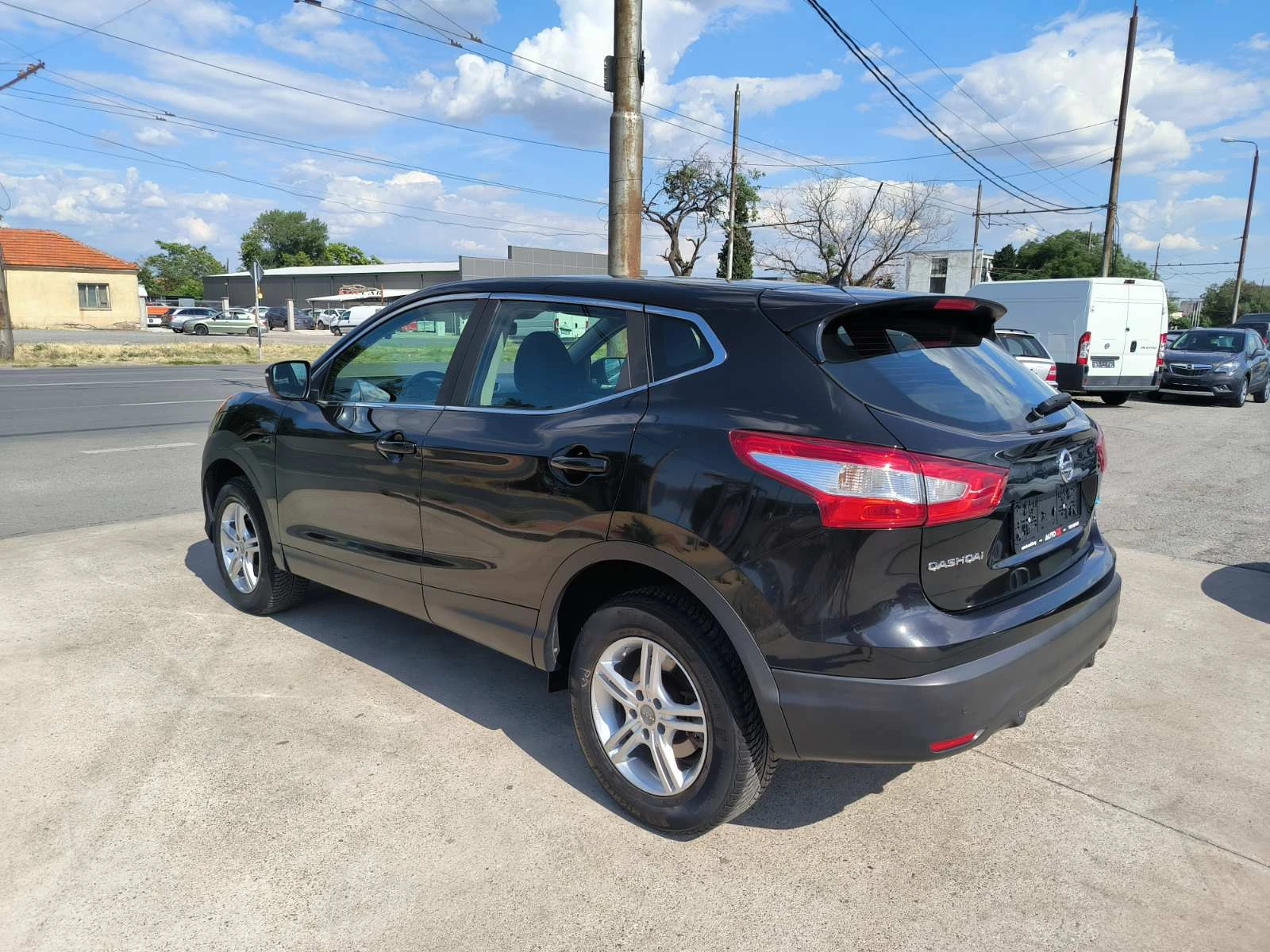 Nissan Qashqai 1.5d-Euro-6B-6sk - изображение 7