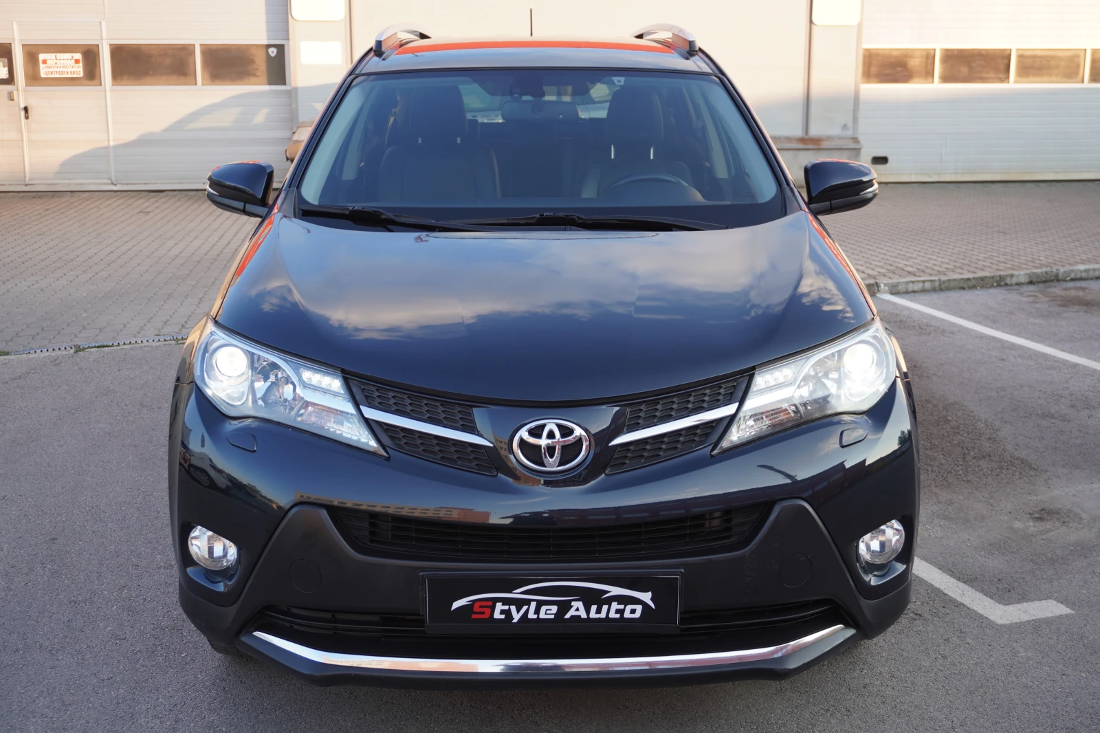 Toyota Rav4 2.2D4D LOUNGE, 4X4, АВТОМАТ, КОЖА, ЕЛ, НАВИ/FULL!! - изображение 8