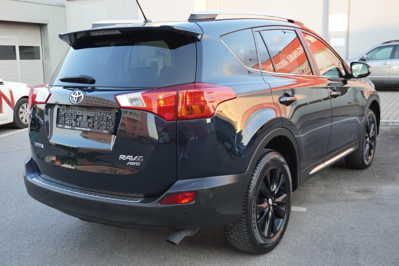 Toyota Rav4 2.2D4D LOUNGE, 4X4, АВТОМАТ, КОЖА, ЕЛ, НАВИ/FULL!! - изображение 5