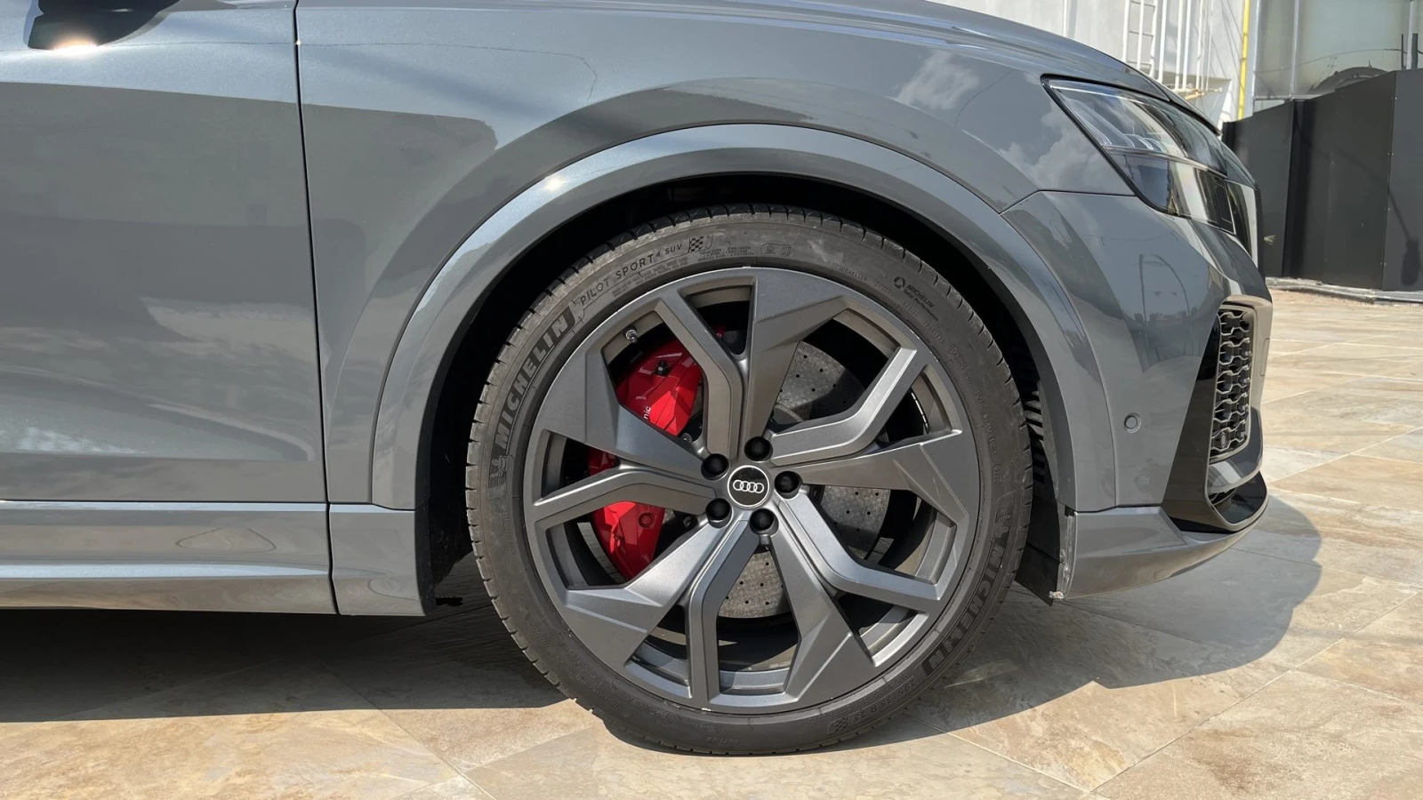 Audi RSQ8 4.0 Quattro Mhev - изображение 4