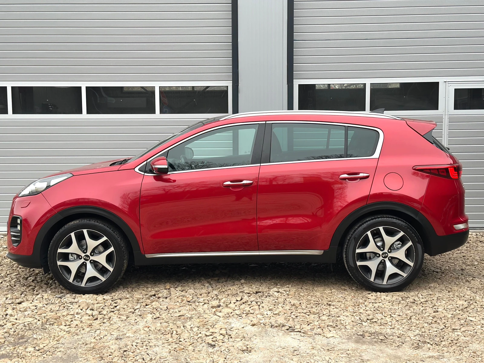 Kia Sportage 1.7CRDI GT-line 141 кс ЛЕД ПАНОРАМА ПОДГРЕВ КАМЕРА - изображение 4