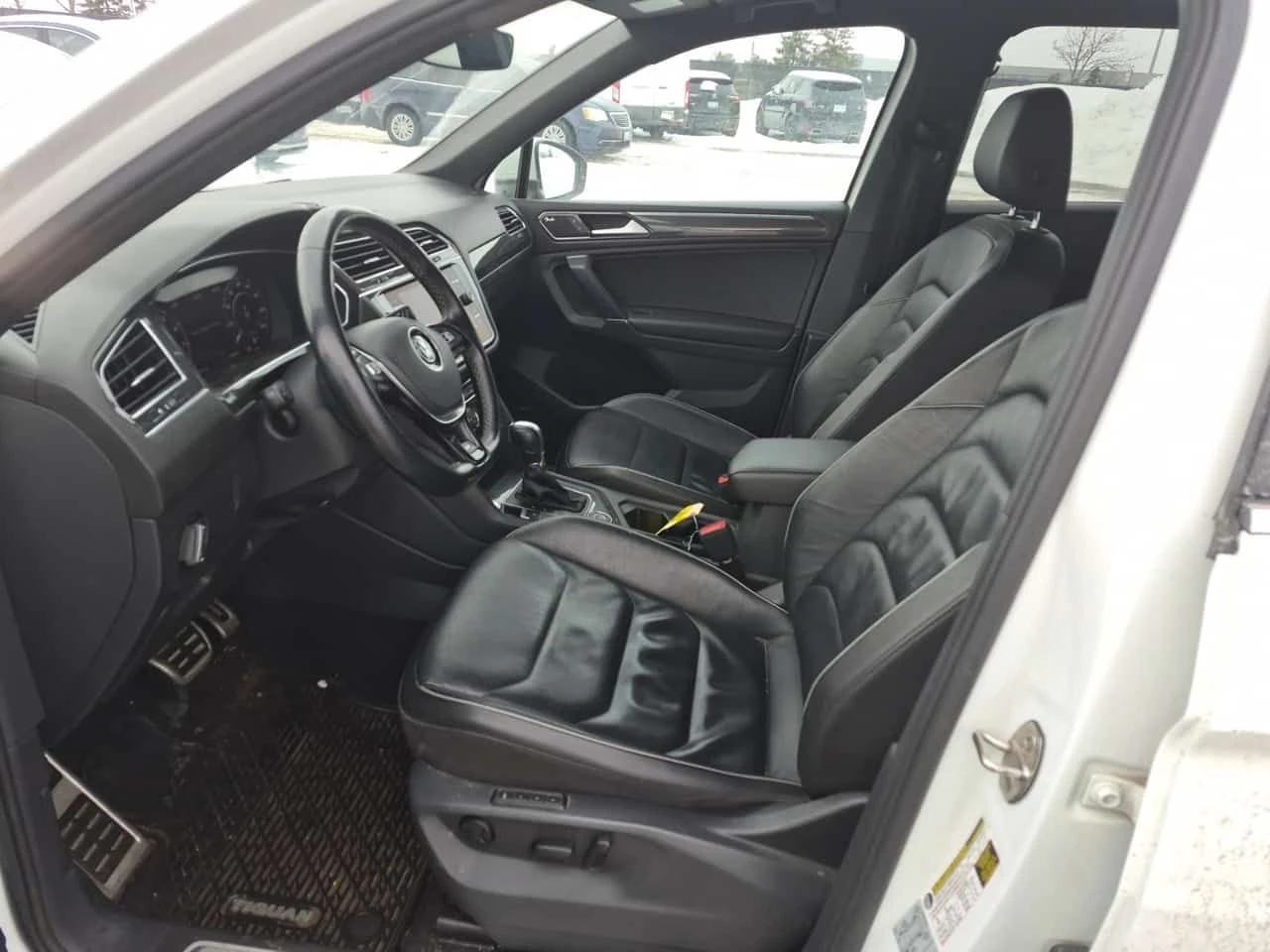 VW Tiguan * HIGHLINE * CARFAX * ПАНОРАМА * , снимка 5 - Автомобили и джипове - 53961005