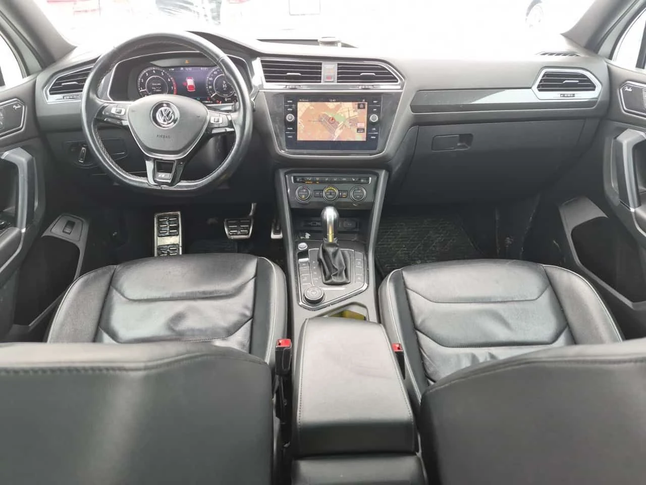 VW Tiguan * HIGHLINE * CARFAX * ПАНОРАМА * , снимка 11 - Автомобили и джипове - 53961005