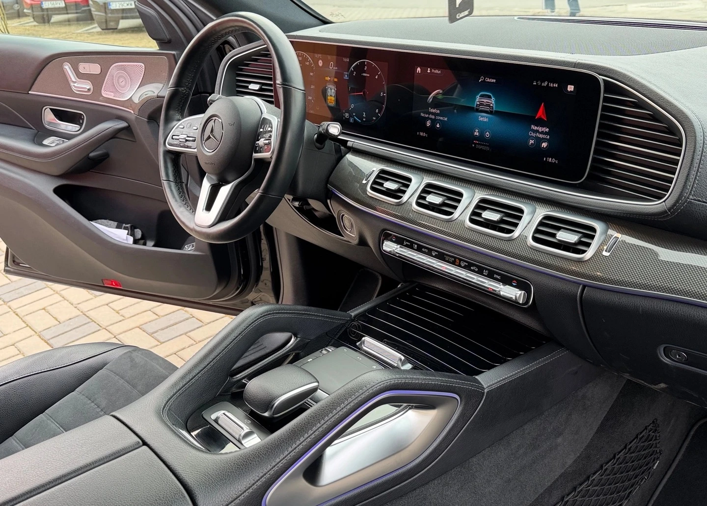 Mercedes-Benz GLE 350 d Coupe 4Matic AMG-Line, снимка 10 - Автомобили и джипове - 54005960