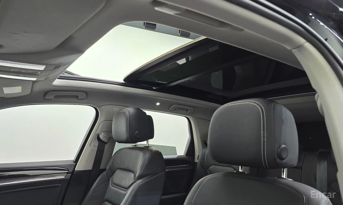 VW Touareg PREMIUM* 3.0TDI* ДИГ* ТАБЛО* ПАНО* КАМЕРИ* 360* , снимка 10 - Автомобили и джипове - 54073123