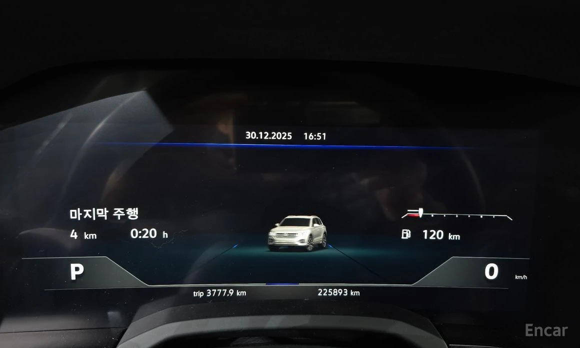 VW Touareg PREMIUM* 3.0TDI* ДИГ* ТАБЛО* ПАНО* КАМЕРИ* 360* , снимка 11 - Автомобили и джипове - 54073123